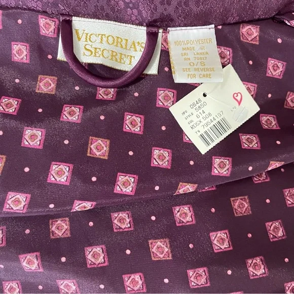 Vintage Victorias Secret Robe Womens One Size O/S Sleepwear Belt Burgundy new. - Picture 7 of 8